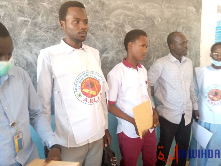 Tchad : les lycéens incités à la lecture et aux bibliothèques à Abéché Tchad : les lycéens incités à la lecture et aux bibliothèques à Abéché