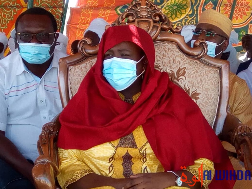 Tchad : une centrale solaire photovoltaïque inaugurée au Ouaddaï Tchad : une centrale solaire photovoltaïque inaugurée au Ouaddaï