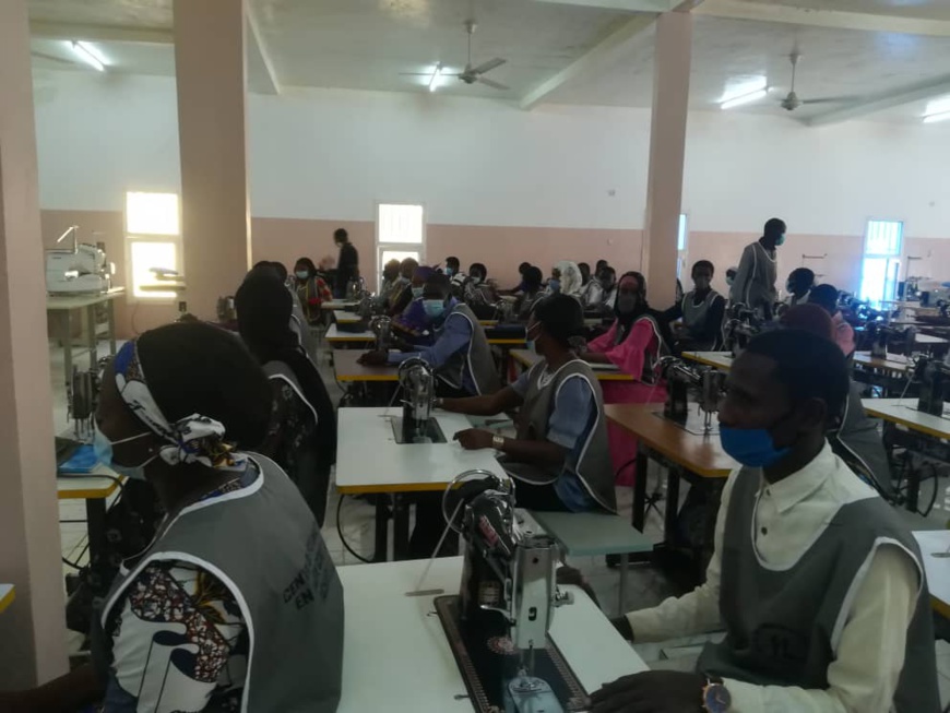 Tchad : le centre Tachadia forme 150 jeunes démunis en haute couture Tchad : le centre Tachadia forme 150 jeunes démunis en haute couture