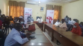 Tchad : UBA remet un millier de livres au ministère de l'Éducation pour encourager les élèves