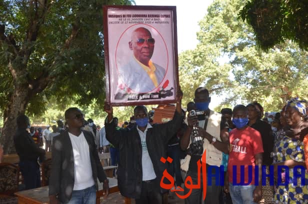 Tchad : inhumation de Laoukoura Djéringa Céphas, premier caméraman de Moundou