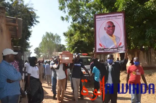 Tchad : inhumation de Laoukoura Djéringa Céphas, premier caméraman de Moundou