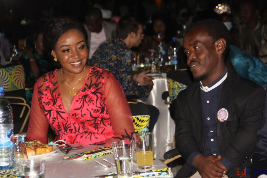 Tchad : la Première Dame galvanise la jeunesse lors de la nuit des entrepreneurs Tchad : la Première Dame galvanise la jeunesse lors de la nuit des entrepreneurs