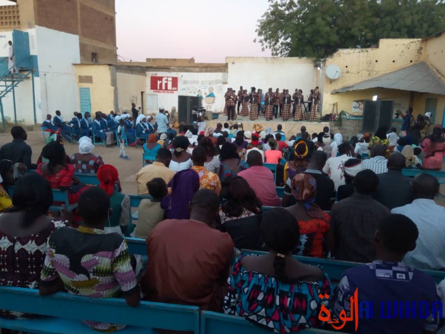 Tchad : une soirée de louange organisée par la chorale des chantres mariés à Abéché Tchad : une soirée de louange organisée par la chorale des chantres mariés à Abéché