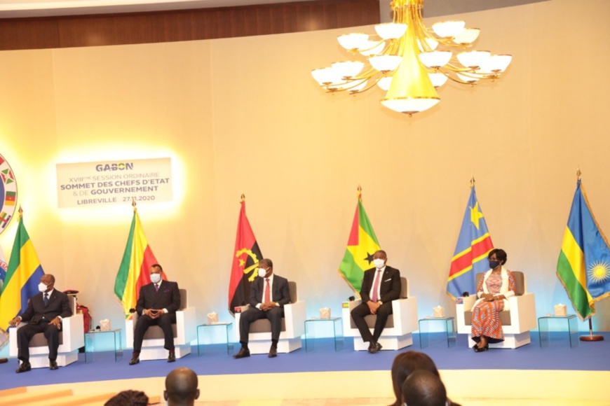 Les chefs d'Etat et de gouvernement de la CEEAC à l'ouverture des travaux Les chefs d'Etat et de gouvernement de la CEEAC à l'ouverture des travaux