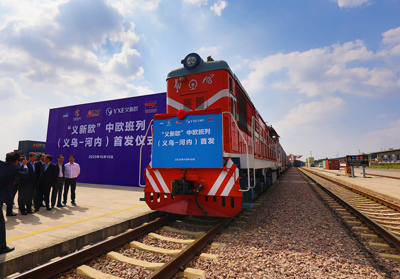 A freight train departs from Yiwu, east China's Zhejiang province for Hanoi, capital of Vietnam, Oct. 10. Photo by Gong Xianming/People's Daily