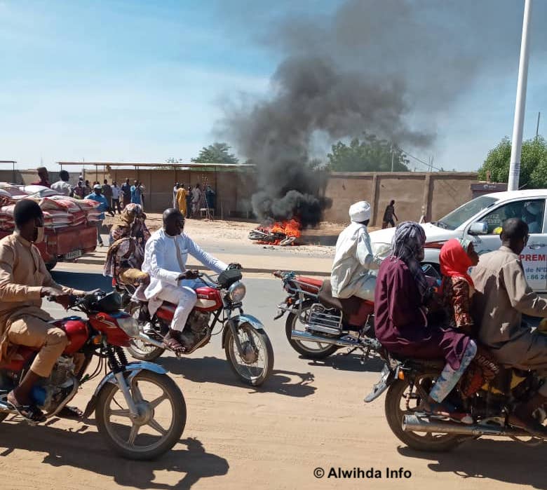 Tchad : une moto prend feu en pleine circulation à N'Djamena