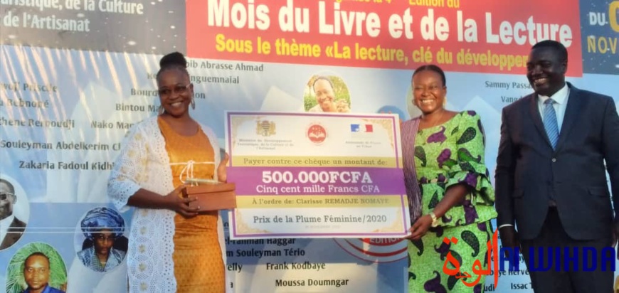 Tchad : grand prix littéraire 2020, Ali Abdel-Rhamane Haggar reçoit la Plume d'or