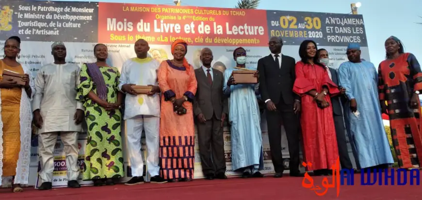 Tchad : grand prix littéraire 2020, Ali Abdel-Rhamane Haggar reçoit la Plume d'or