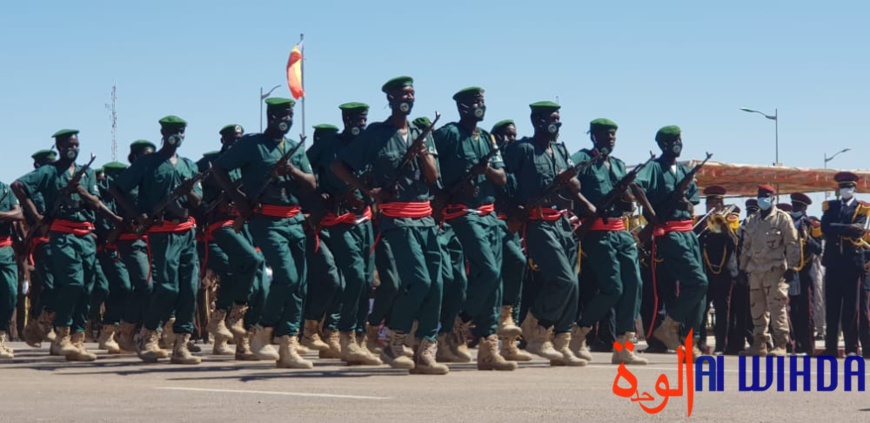 N'Djamena : défilé militaire à la Place de la nation pour la fête du 1er décembre N'Djamena : défilé militaire à la Place de la nation pour la fête du 1er décembre