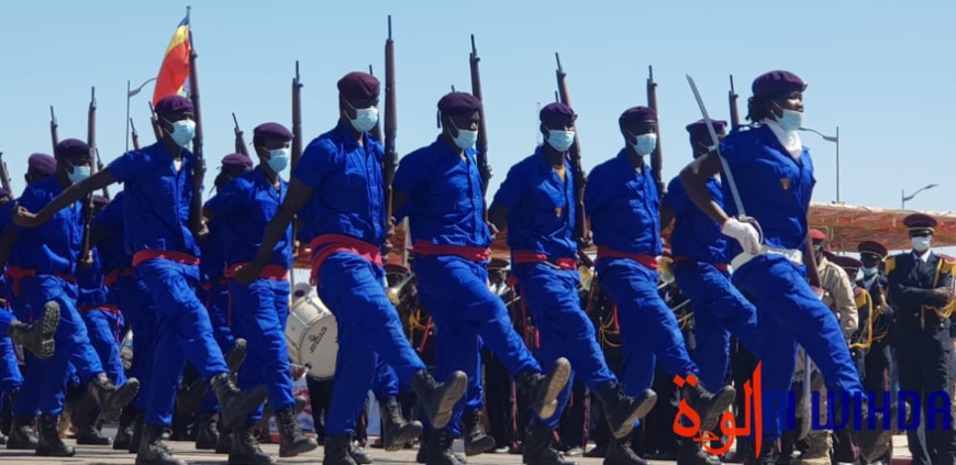 N'Djamena : défilé militaire à la Place de la nation pour la fête du 1er décembre N'Djamena : défilé militaire à la Place de la nation pour la fête du 1er décembre