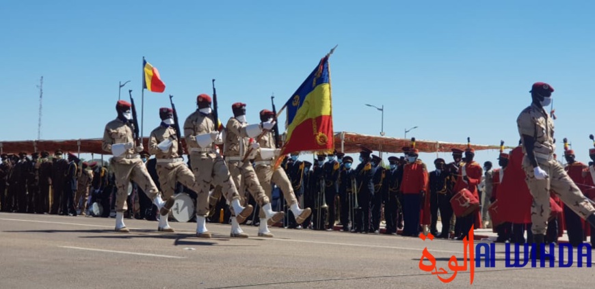 N'Djamena : défilé militaire à la Place de la nation pour la fête du 1er décembre N'Djamena : défilé militaire à la Place de la nation pour la fête du 1er décembre