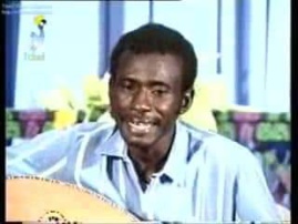 تشاد: نبذة مختصرة عن الراحل الفنان الحاج أحمد بيكوس تشاد: نبذة مختصرة عن الراحل الفنان الحاج أحمد بيكوس