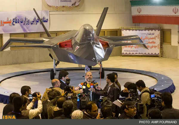 Iran : QAHER 313 un "beau prototype" ou l'avion militaire conçu "le plus sophistiqué"?