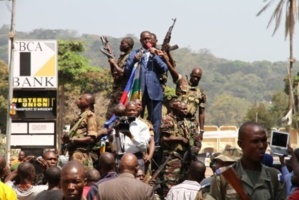 Centrafrique : Un nouveau groupe rebelle déclare la guerre à Bozizé Centrafrique : Un nouveau groupe rebelle déclare la guerre à Bozizé