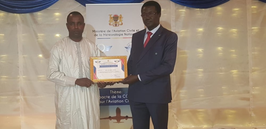 Tchad : des travailleurs du secteur aérien honorés pour leurs efforts en période de crise Tchad : des travailleurs du secteur aérien honorés pour leurs efforts en période de crise