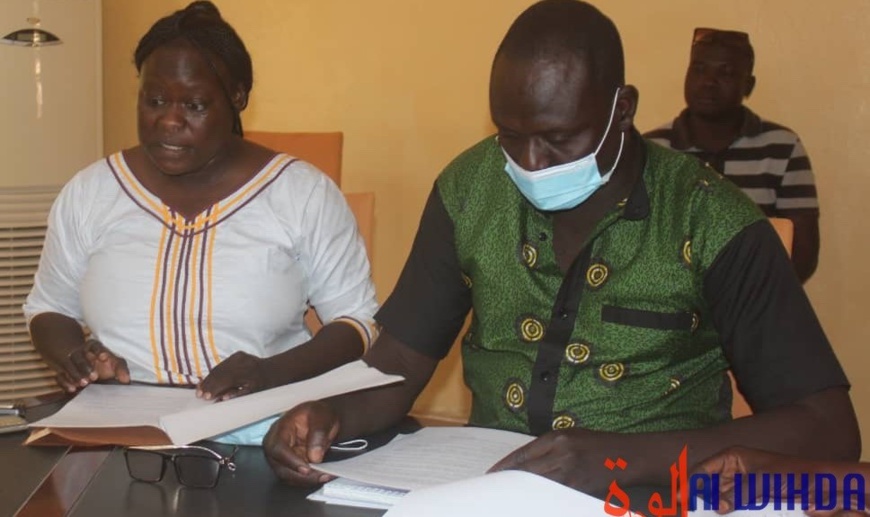 Tchad : Les jeunes du Logone Occidental chez le gouverneur Tchad : Les jeunes du Logone Occidental chez le gouverneur