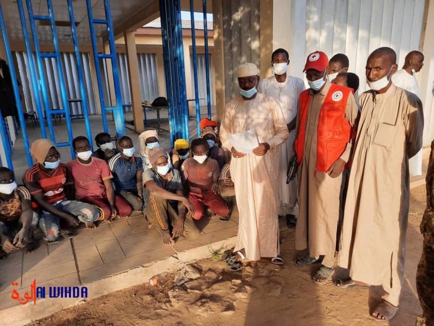 Tchad : 17 jeunes orpailleurs remis à leurs parents à Ati Tchad : 17 jeunes orpailleurs remis à leurs parents à Ati