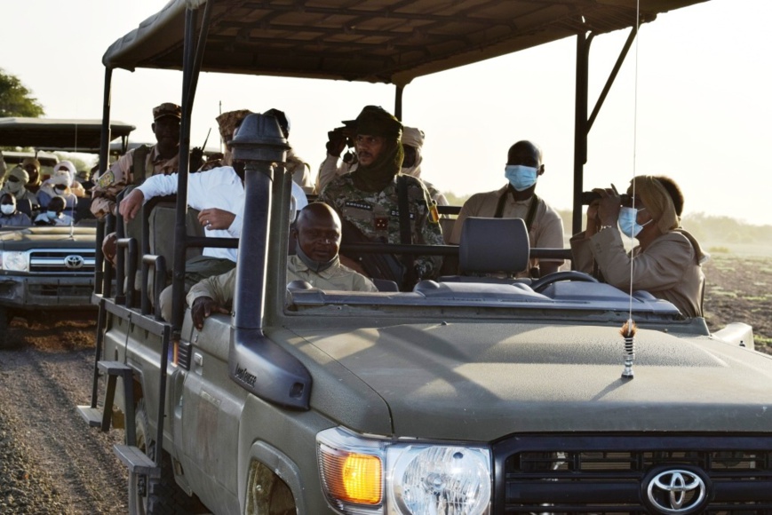 Le président Idriss Deby en safari au parc de Zakouma, le 11 décembre 2020 © PR Le président Idriss Deby en safari au parc de Zakouma, le 11 décembre 2020 © PR