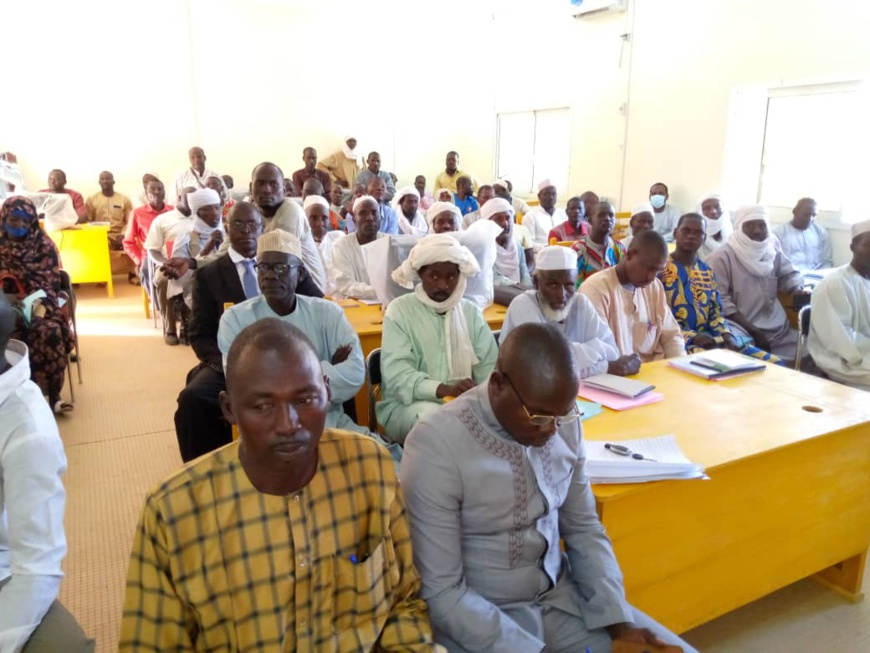 Tchad : les directeurs de l'enseignement primaire renforcent leurs capacités à Abéché Tchad : les directeurs de l'enseignement primaire renforcent leurs capacités à Abéché