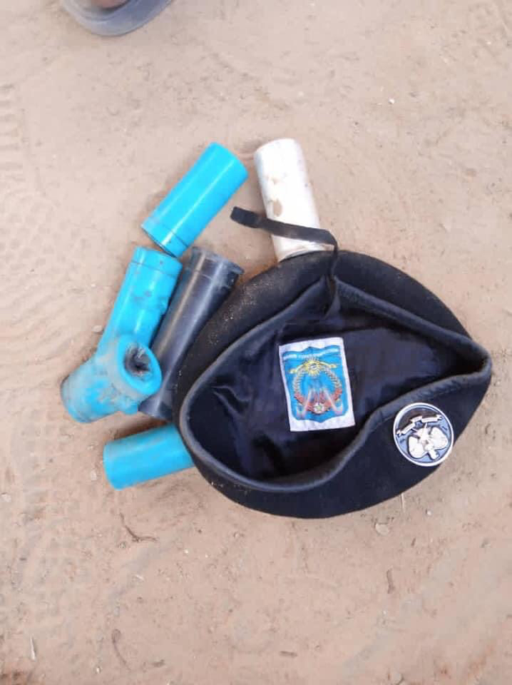 Tchad : les Transformateurs vont "remettre symboliquement" le béret perdu à la Police. © DR/Ray Djimas/Fb Tchad : les Transformateurs vont "remettre symboliquement" le béret perdu à la Police. © DR/Ray Djimas/Fb