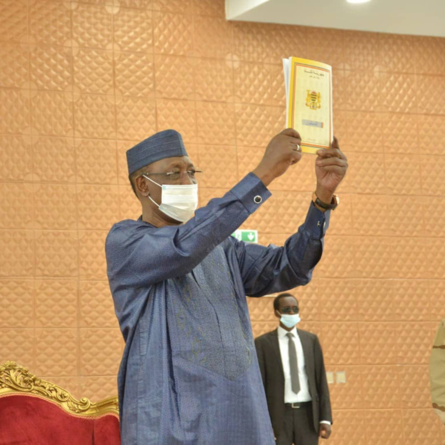 Deby : "ceux qui pensent que noircir le Tchad est une action en bourse se trompent lourdement" Deby : "ceux qui pensent que noircir le Tchad est une action en bourse se trompent lourdement"