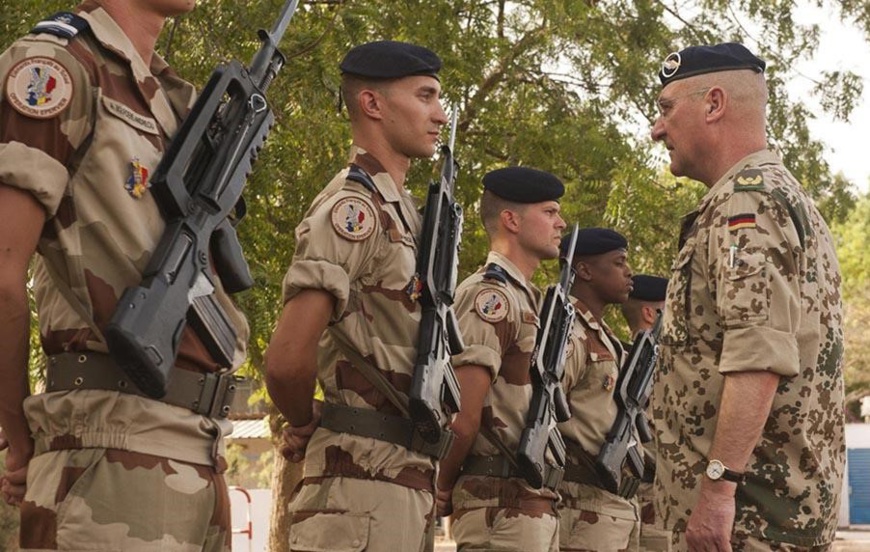 DR/Afp    L'armée française à Ndjamena.