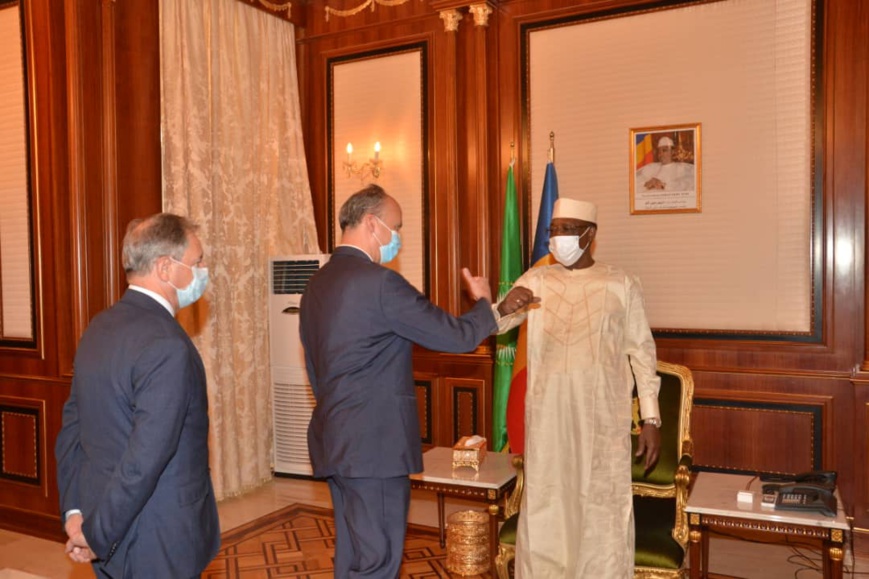 مشير تشاد يستقبل السفير البريطاني ومبعوث فرنسا لدى مجموعة الساحل مشير تشاد يستقبل السفير البريطاني ومبعوث فرنسا لدى مجموعة الساحل