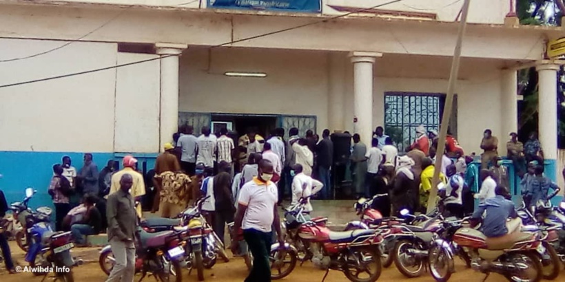 Tchad : l'agence Ecobank de Pala ferme ses portes. © Foka Mapagne/Alwihda Info Tchad : l'agence Ecobank de Pala ferme ses portes. © Foka Mapagne/Alwihda Info