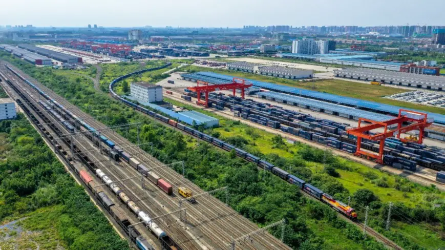 Photo shows the Chengdu International Railway Port. (People’s Daily Online/Bai Guibin)