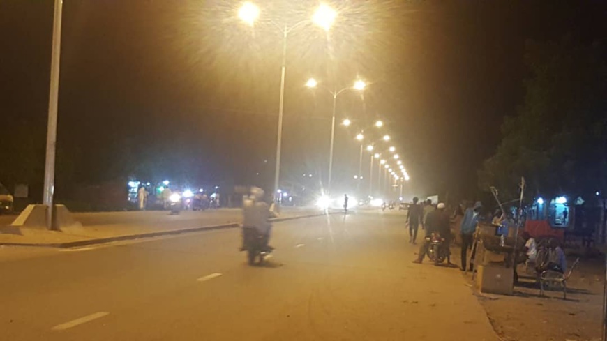 Tchad : l'aménagement du couvre-feu pour Noël fait des heureux à N'Djamena Tchad : l'aménagement du couvre-feu pour Noël fait des heureux à N'Djamena