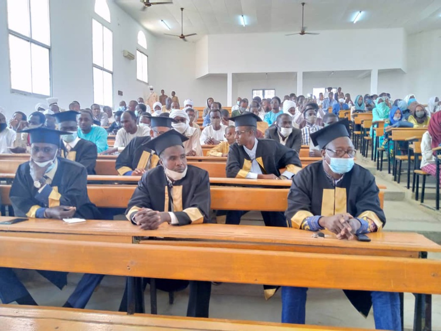Tchad : l'UNABA lance la deuxième vague de soutenance des mémoires de master Tchad : l'UNABA lance la deuxième vague de soutenance des mémoires de master