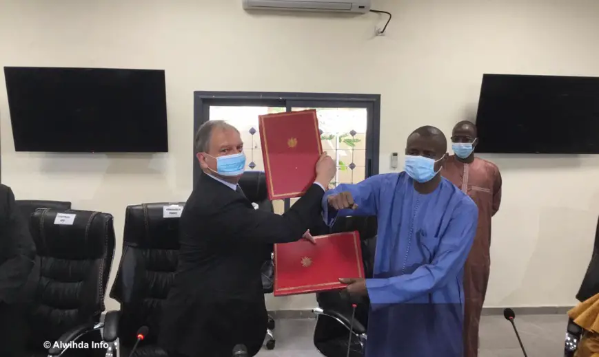 Le Tchad et la France signent un accord pour la suspension de service de la dette