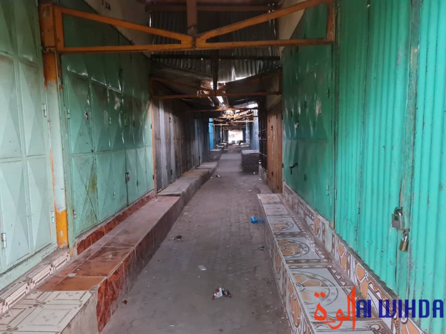 Tchad : des commerces à l'arrêt dans les marchés de N'Djamena suite au confinement Tchad : des commerces à l'arrêt dans les marchés de N'Djamena suite au confinement