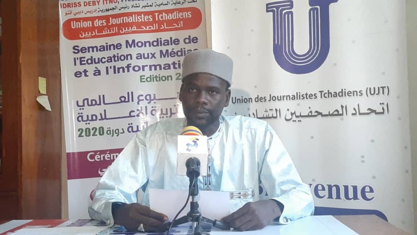 رئيس اتحاد الصحفيين التشاديين يشارك في اجتماع رفيع المستوى للجنة إدارة الأزمات الصحية. رئيس اتحاد الصحفيين التشاديين يشارك في اجتماع رفيع المستوى للجنة إدارة الأزمات الصحية.