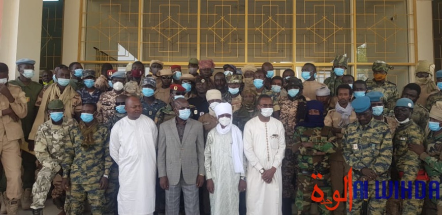 Tchad : le personnel des douanes honore son directeur général Tchad : le personnel des douanes honore son directeur général