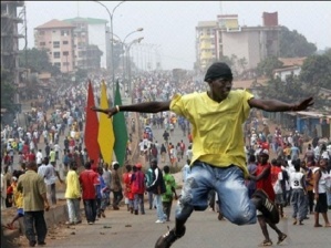 Des manifestants en Guinée. Crédits photos : Sources