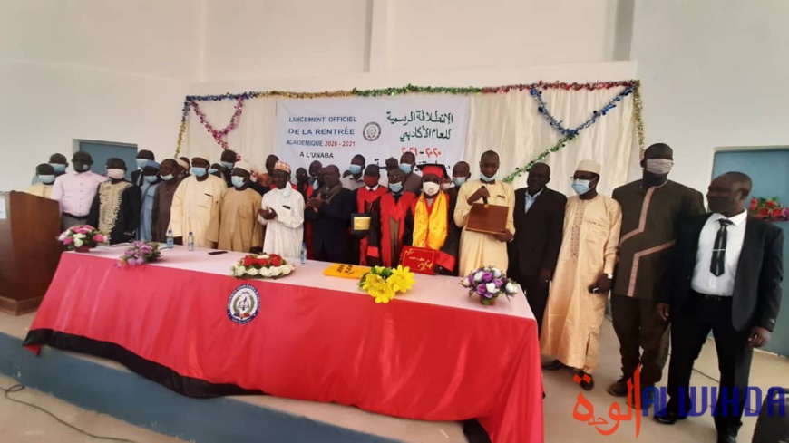 Tchad : l'UNABA lance la rentrée académique 2020-2021 et distingue des enseignants Tchad : l'UNABA lance la rentrée académique 2020-2021 et distingue des enseignants