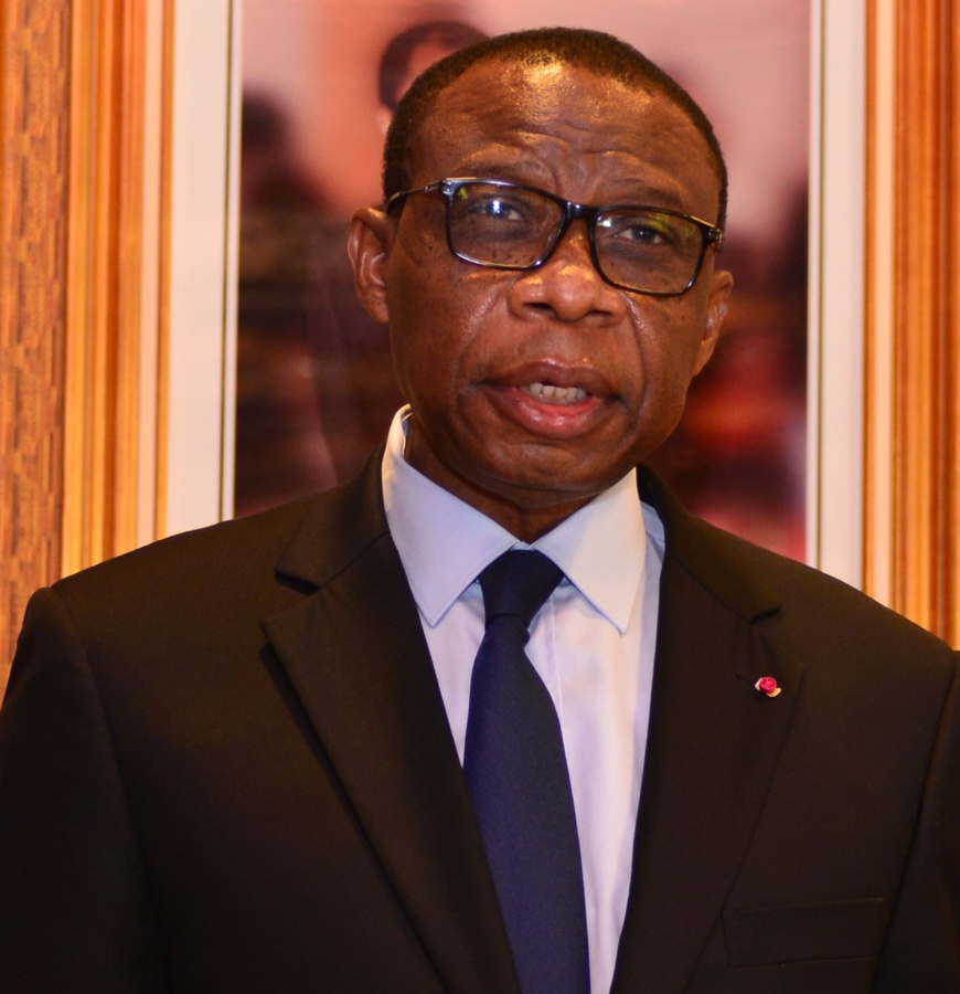 Cameroun : André-Magnus Ekoumou défend son pays, victime d’un dénigrement Cameroun : André-Magnus Ekoumou défend son pays, victime d’un dénigrement