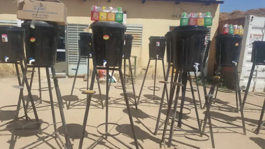 Tchad : Génération 90 remet des kits d'hygiène aux détenus d'Amsinéné