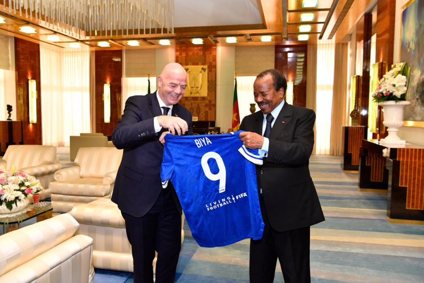 Cameroun : Paul Biya a reçu le président de la FIFA. © PR Cameroun : Paul Biya a reçu le président de la FIFA. © PR