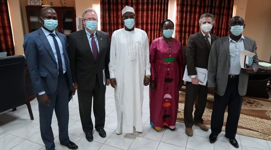 Tchad : Le ministre de la Justice a reçu un diplomate de l'ambassade des États-Unis Tchad : Le ministre de la Justice a reçu un diplomate de l'ambassade des États-Unis