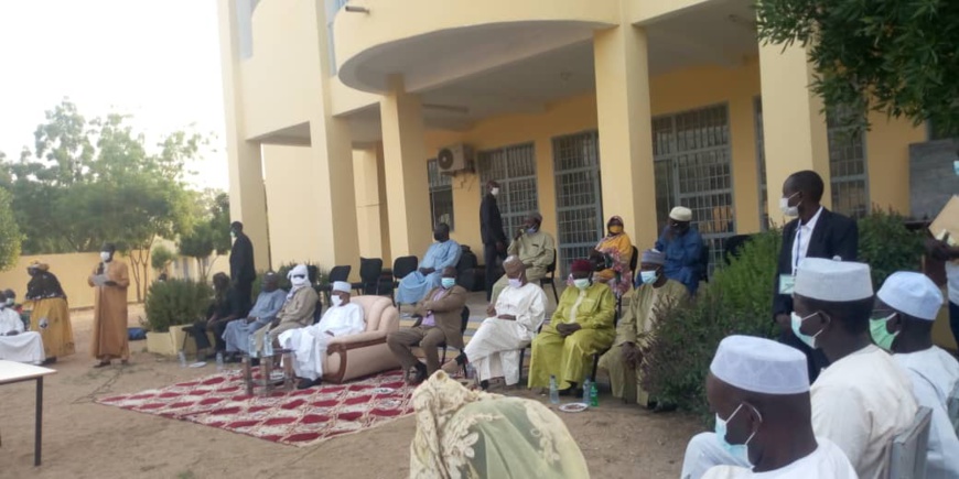 Tchad : cérémonie de réjouissance à Mongo pour les commissions d'accueil lors de la visite du président Tchad : cérémonie de réjouissance à Mongo pour les commissions d'accueil lors de la visite du président