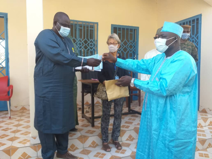 Tchad : la délégation sanitaire du Guéra réceptionne un don de motocross