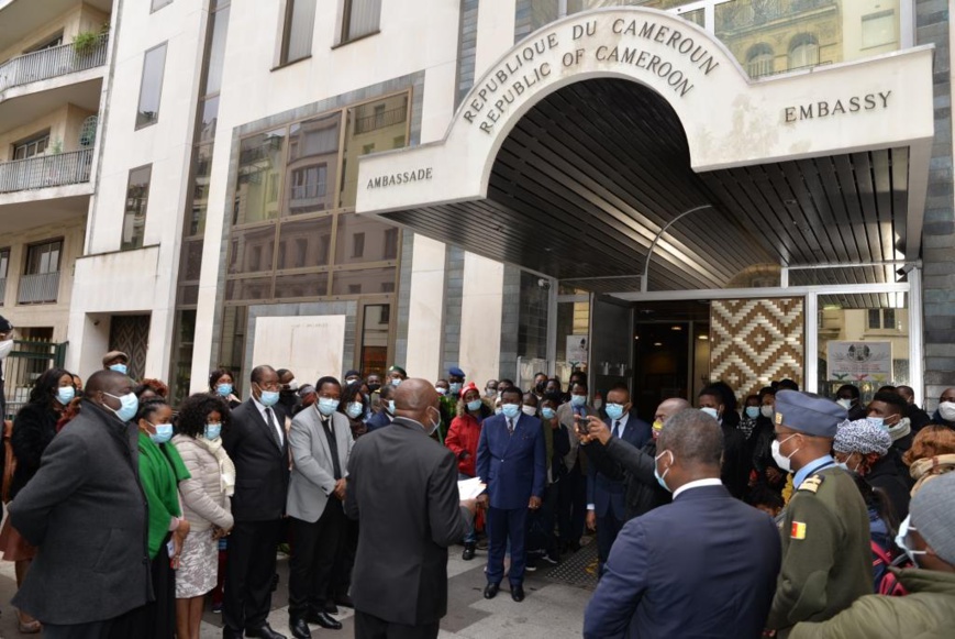 Cameroun : Accident de Dschang, une cérémonie d’hommage a eu lieu à Paris Cameroun : Accident de Dschang, une cérémonie d’hommage a eu lieu à Paris