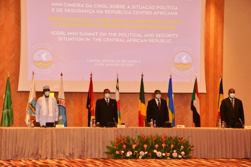 مشير تشاد يشارك في قمة لواندا حول الوضع الأمني في جمهورية إفريقيا الوسطى © PR مشير تشاد يشارك في قمة لواندا حول الوضع الأمني في جمهورية إفريقيا الوسطى © PR