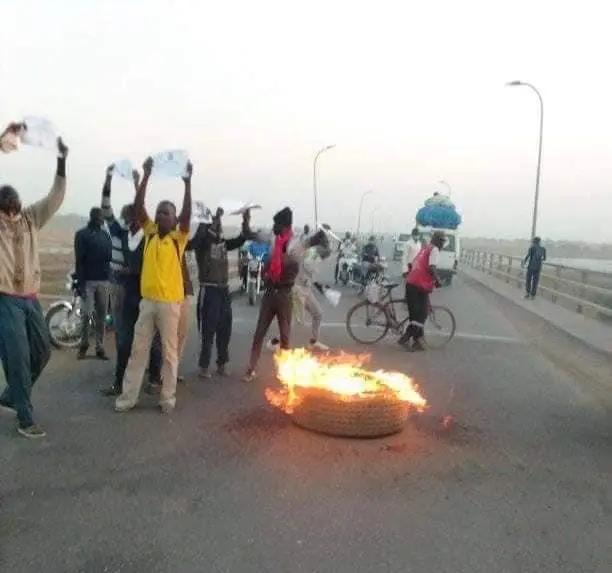 Tchad : des diplômés sans emploi expriment leur colère à N'Djamena