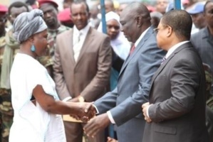 Paris : Les centrafricains mettent en garde le nouveau dirigeant Paris : Les centrafricains mettent en garde le nouveau dirigeant