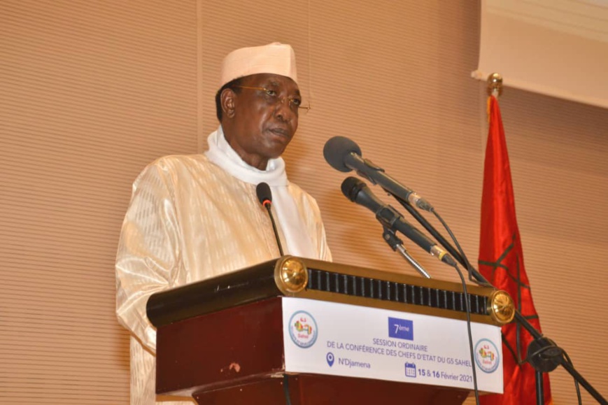 Idriss Deby : "l'annulation de la dette est une piste que nous devons explorer" Idriss Deby : "l'annulation de la dette est une piste que nous devons explorer"