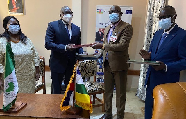 RCA-BAD : Un financement de 20 milliards FCFA pour l’aéroport de Bangui et la sécurité alimentaire RCA-BAD : Un financement de 20 milliards FCFA pour l’aéroport de Bangui et la sécurité alimentaire
